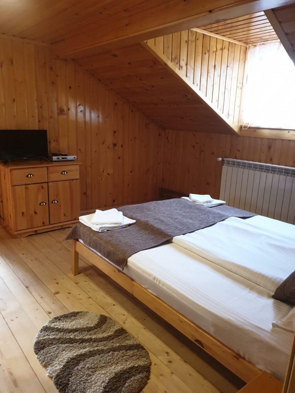 Cabana Sarmis Costesti Εξωτερικό φωτογραφία
